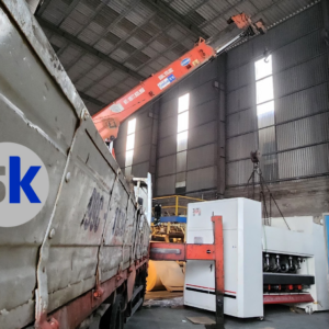 máy chia khổ cán lằn justu 1800 qingdao (trung quốc)